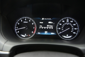 The gauge cluster is visible in all light - Anne Proffit photo
