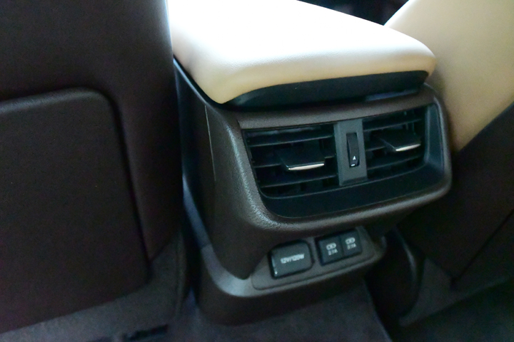 rear air flow &amp; outlets